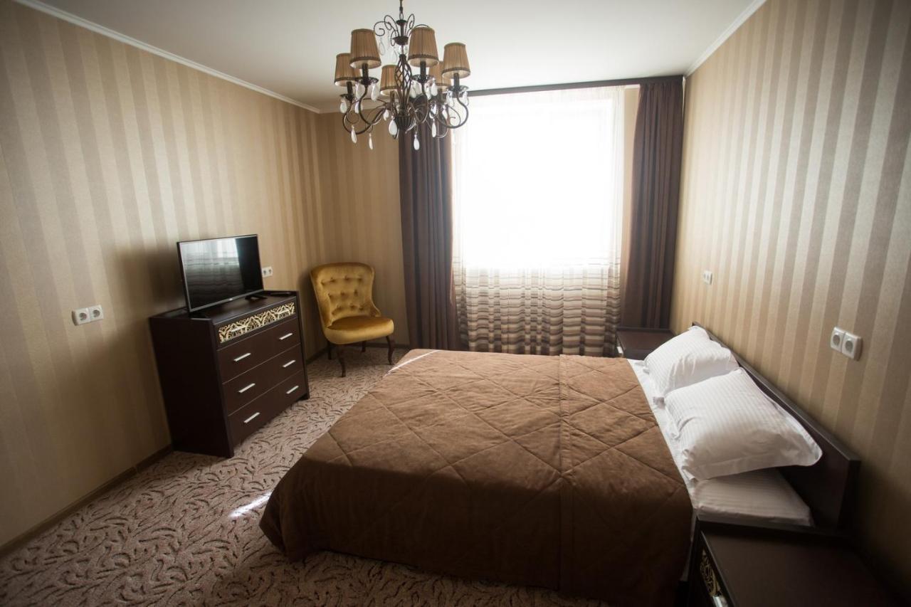 Hotel Port Royal Tulchyn Esterno foto