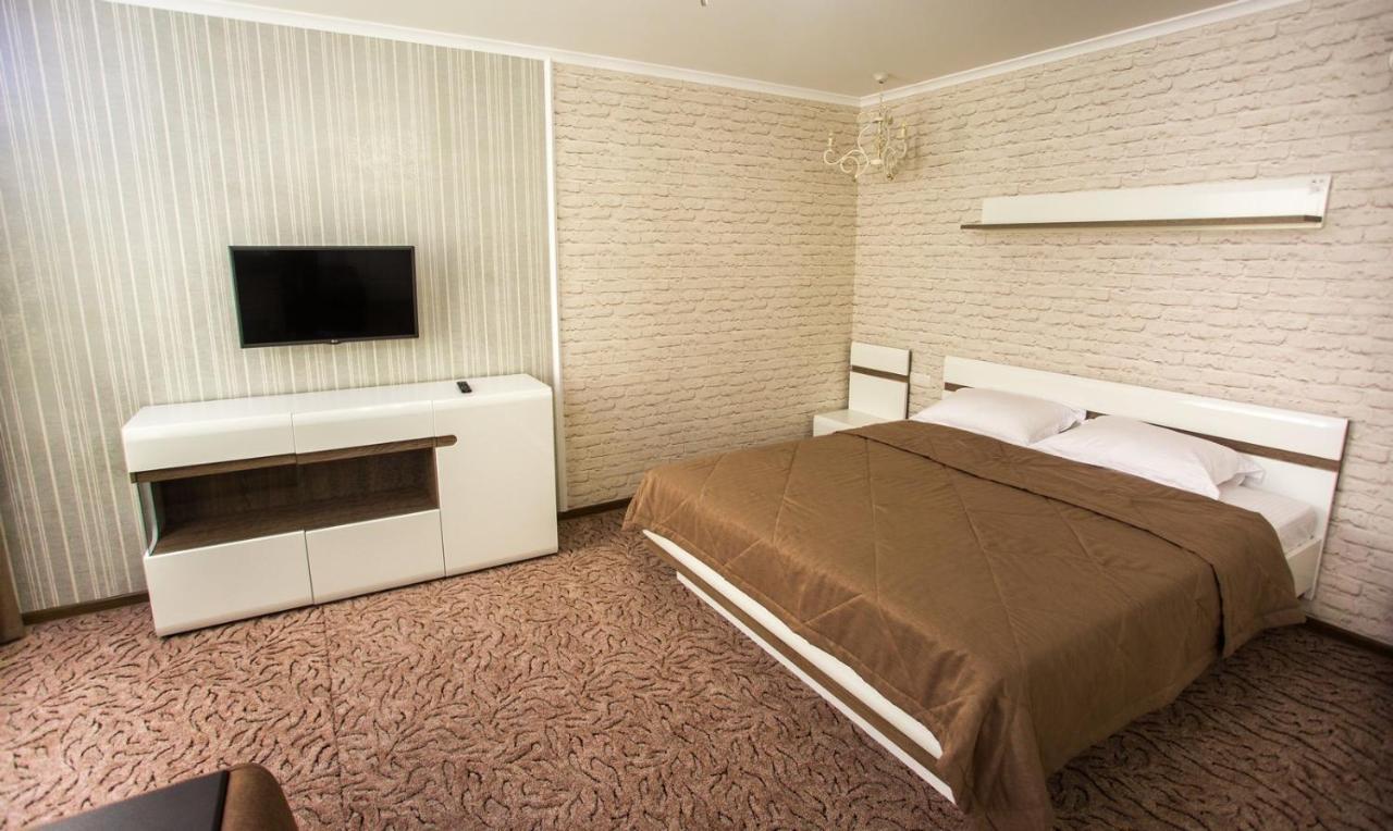 Hotel Port Royal Tulchyn Esterno foto